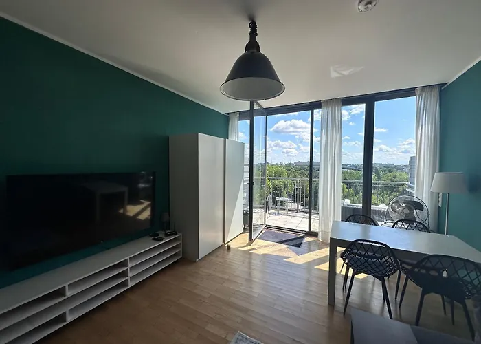 Schoenes Dachgeschoss Apartment Im Waldstrassenviertel
